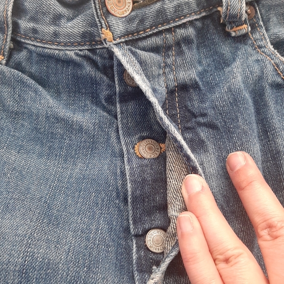 5/$25 Men's Abercrombie & Fitch cut off denim shorts 32 - Picture 5 of 7